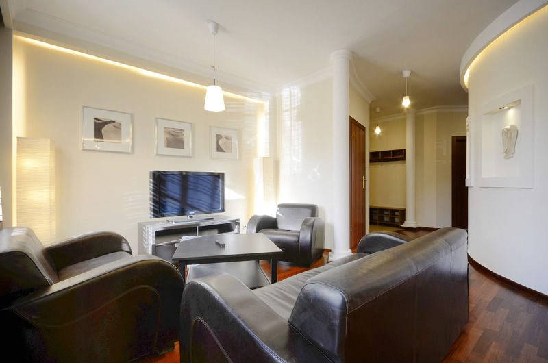 Dom & House - Apartments Port Monte Cassino 索波特 外观 照片